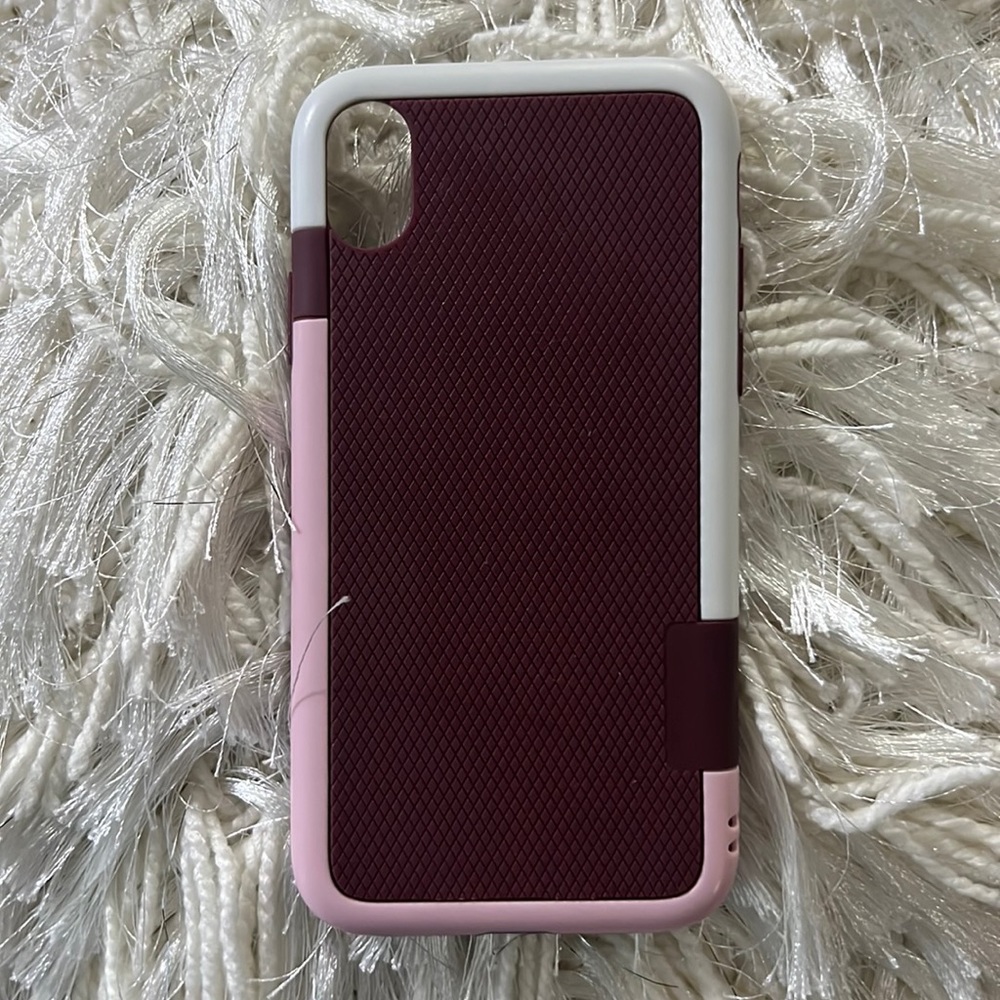TILL iPhone XR Case 🤍💗💟